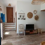 Com Casa de Férias *